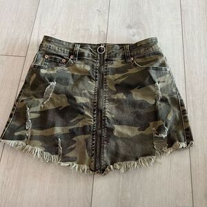 DANCE & MARVEL Skirt S Cargo Camo Army Green Camouflage Mini Distressed